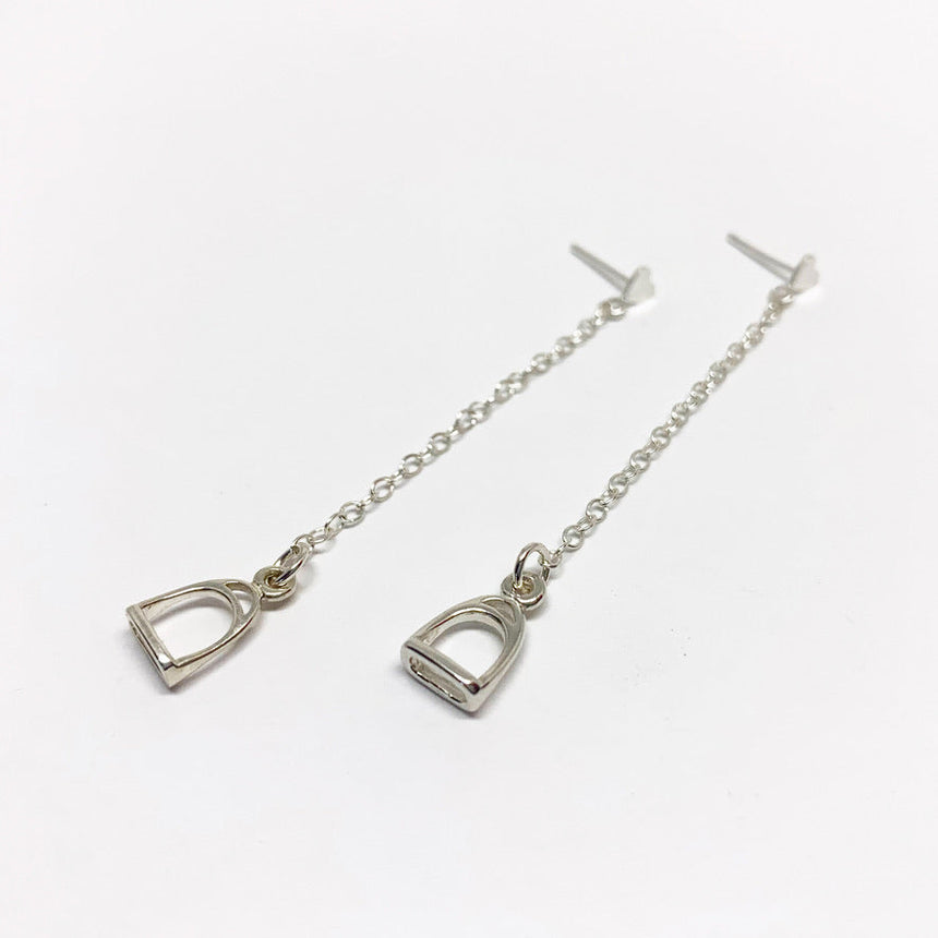 Stirrup Chain Drop Earrings Earrings Jennifer Cervelli Jewelry 